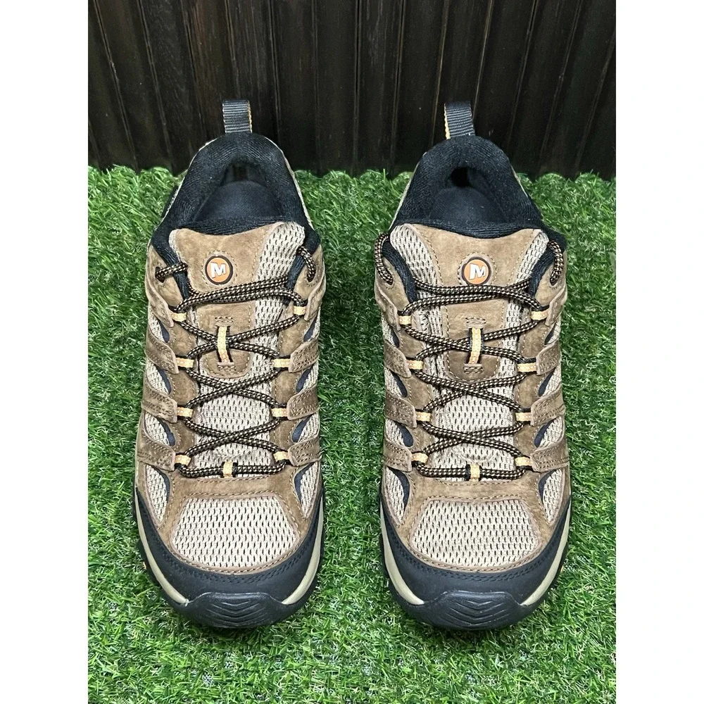 Size 9.5 - Merrell Men's Moab 3 Low Vent Hiking Shoes Brown/Black J135617
